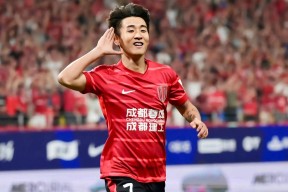 AYXSPORTSAPP - 官宣日成都蓉城备战世预赛；主帅复盘细节流出；管理层满意；临场指挥获称赞