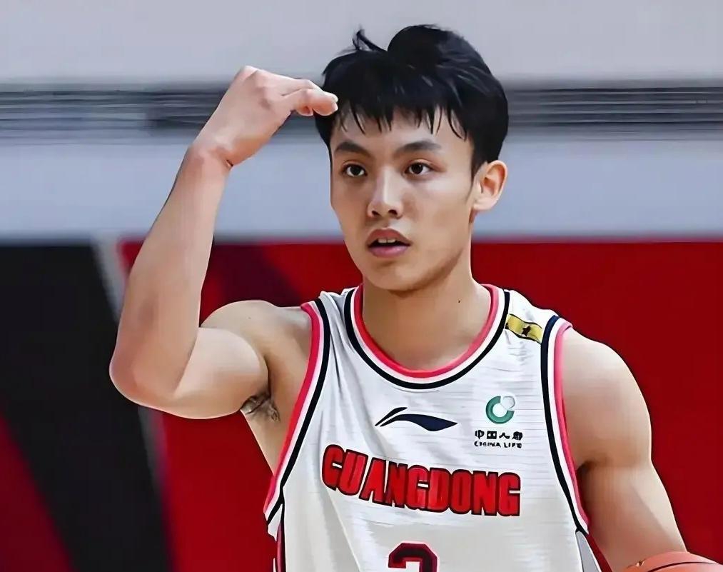 国际比赛日体能课后;广东宏远远射贴柱备战NBA季后赛;管理层满意;球队文化再被提及  国际比赛日体能课后;广东宏远远射贴柱备战NBA季后赛;管理层满意;球队文化再被提及
