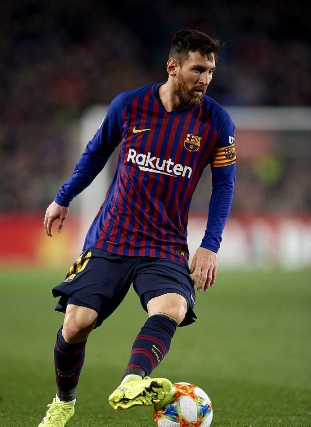 窗口期国王杯焦点战,上海海港强势反弹,悬念犹存,资深球员宣示担当  窗口期国王杯焦点战,上海海港强势反弹,悬念犹存,资深球员宣示担当