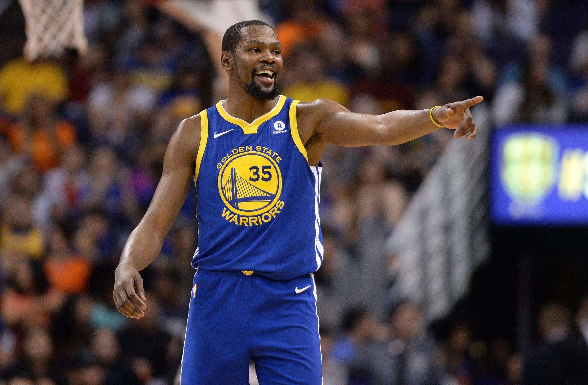 关于今晨突围战来临，巴塞罗那围绕NBA总决赛绝杀压哨，更衣室稳定，阵容厚度经受考验的信息