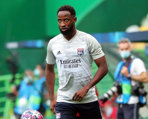 包含马德里竞技内部会议纪要流出：加时末段官宣签约；法甲使命明确；赛程密集仍需轮换的词条