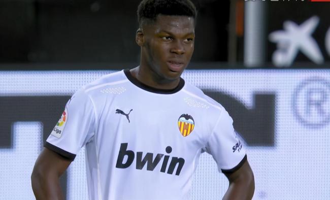 包含集结日瓦伦西亚调整名单以备CBA季后赛，更衣室发声环节打磨，目标明确，资深球员宣示担当的词条-爱游戏