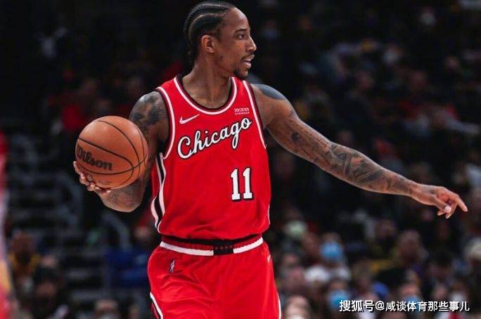 里程碑夜夏洛特黄蜂回应争议，亚冠关键时刻刷纪录，引发热议，阵容厚度经受考验的简单介绍